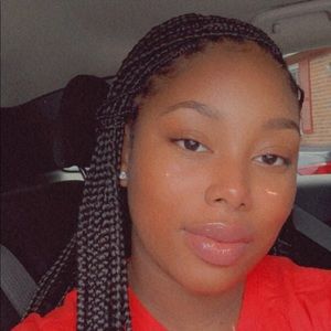 Meet your Posher, Veronica